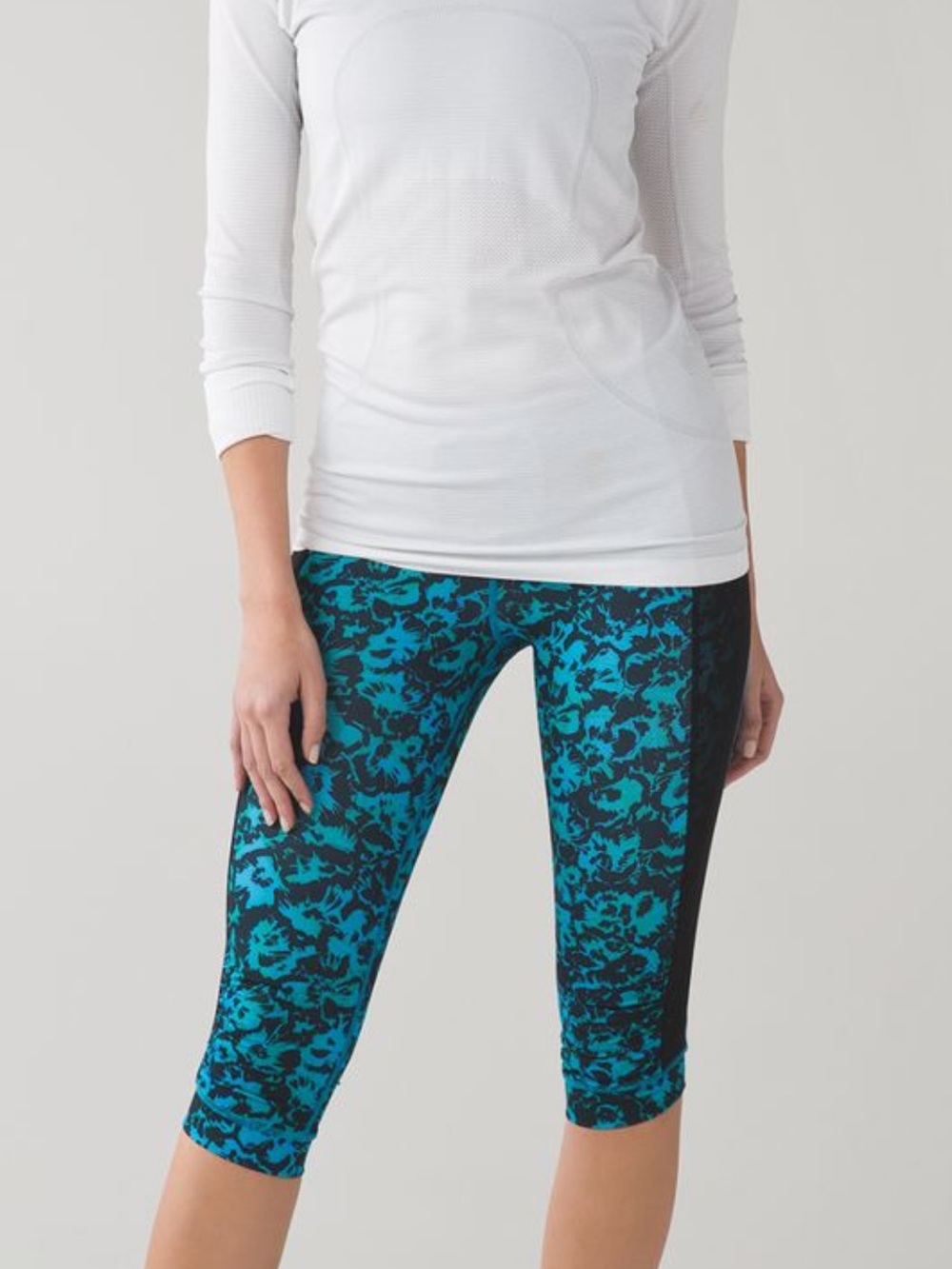 Lululemon Stop At Nothing Crop Leggings – Women’s Size 6